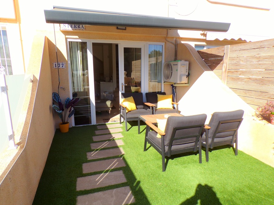SUN704: Townhouse for sale in Villamartin ,El Presidente
