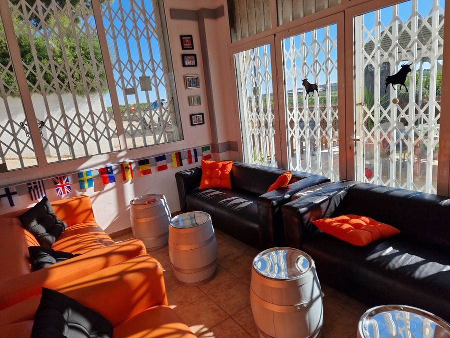 sun636: Business for rent in San Miguel de Salinas ,Lake View Mansions