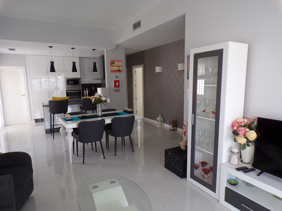 SUN703: Villa for sale in Villamartin ,Pau8