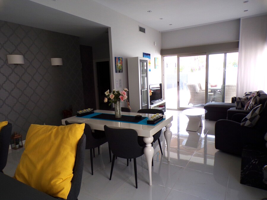 SUN703: Villa for sale in Villamartin ,Pau8