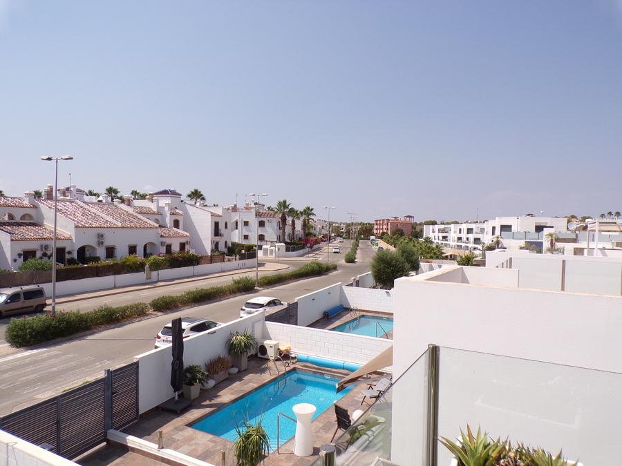 SUN703: Villa for sale in Villamartin ,Pau8