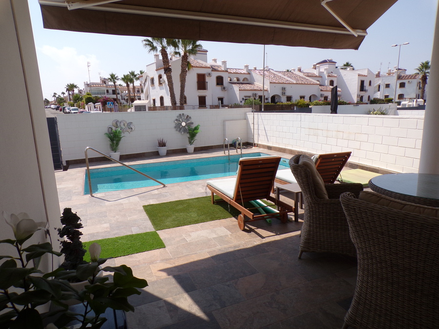 SUN703: Villa for sale in Villamartin ,Pau8