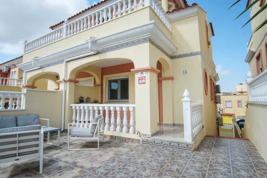 SUN707: Townhouse Semi detached for sale in Villamartin ,Villamartin
