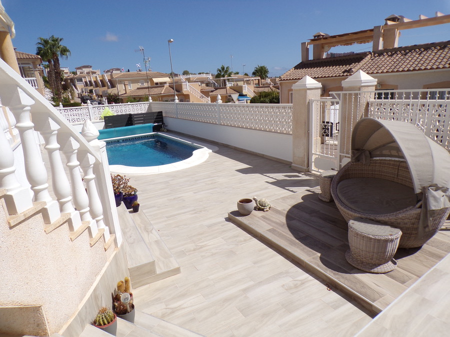 SUN712: Villa for sale in Villamartin ,Monte Golf