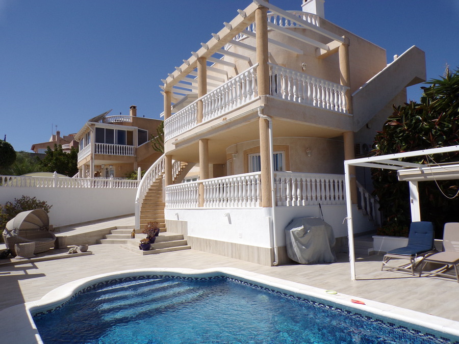 SUN712: Villa for sale in Villamartin ,Monte Golf