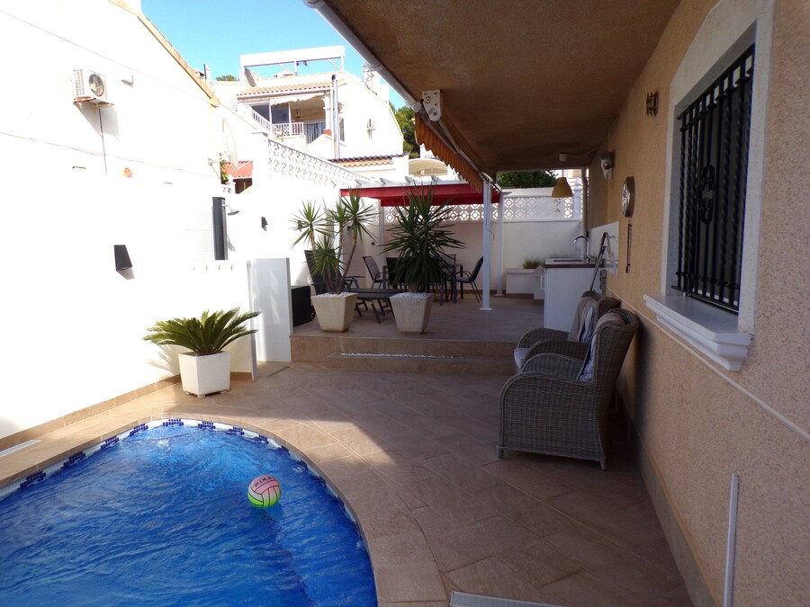 SUN714: Villa for sale in Villamartin ,Monte Golf