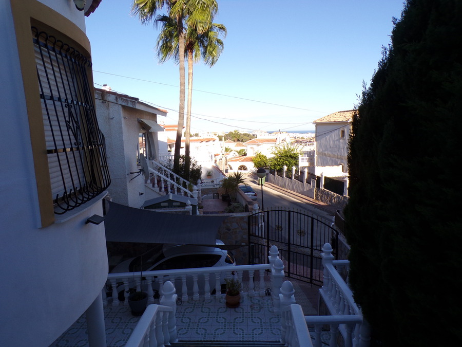 SUN727: Villa for sale in Villamartin
