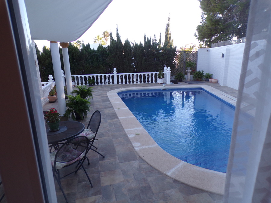 SUN727: Villa for sale in Villamartin