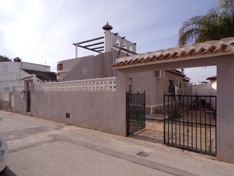 SUN733: Detached Villa for rent in San Miguel de Salinas ,Eagles Nest