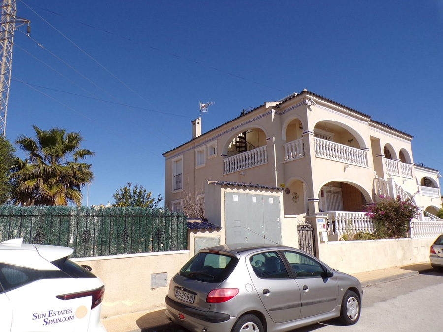 SUN745: Apartment for sale in Villamartin ,Eagles Nest