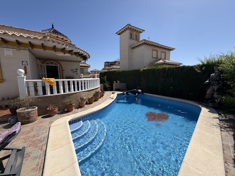 SUN754: Villa for sale in Villamartin ,PINADA GOLF 2