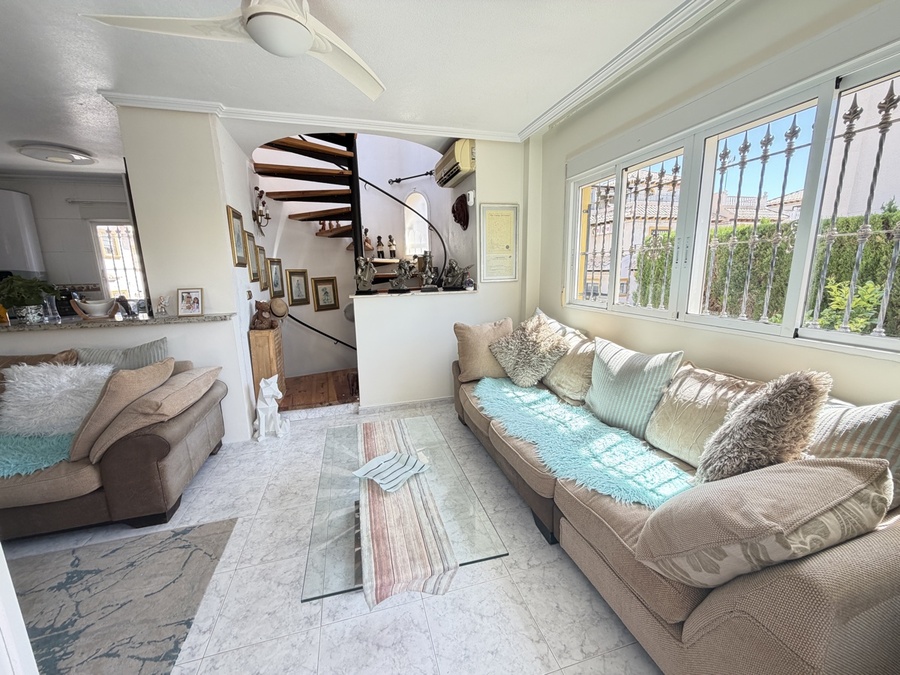 SUN754: Villa for sale in Villamartin ,PINADA GOLF 2
