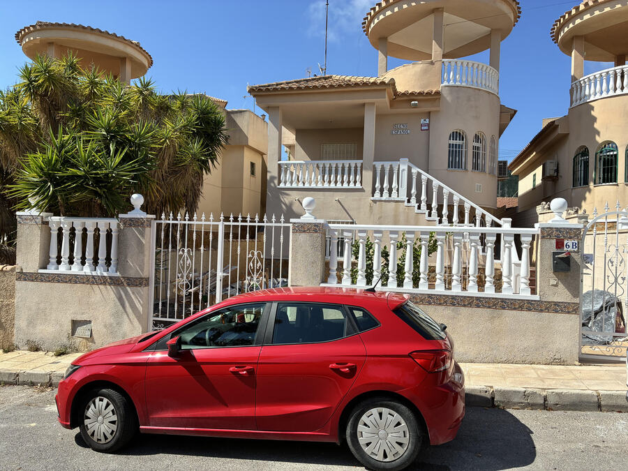 sun1: Restoration Project for rent in Villamartin