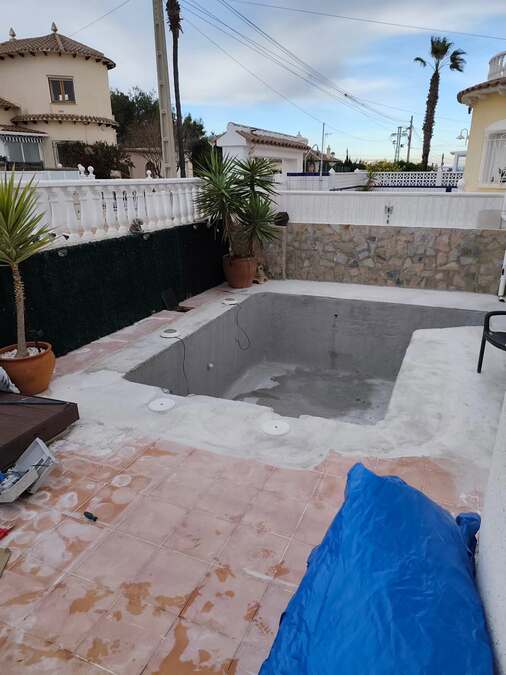 sun1: Restoration Project for rent in Villamartin
