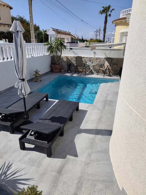 sun1: Restoration Project for rent in Villamartin