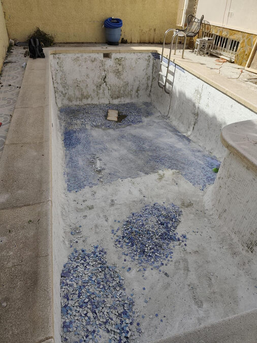 sun1: Restoration Project for rent in Villamartin