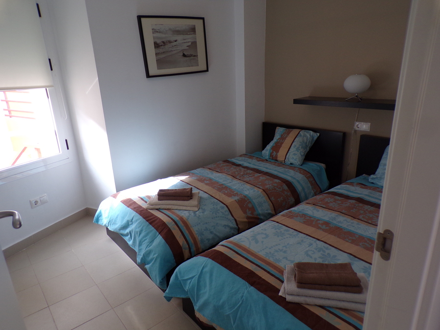 LT154: Apartment for rent in Punta Prima