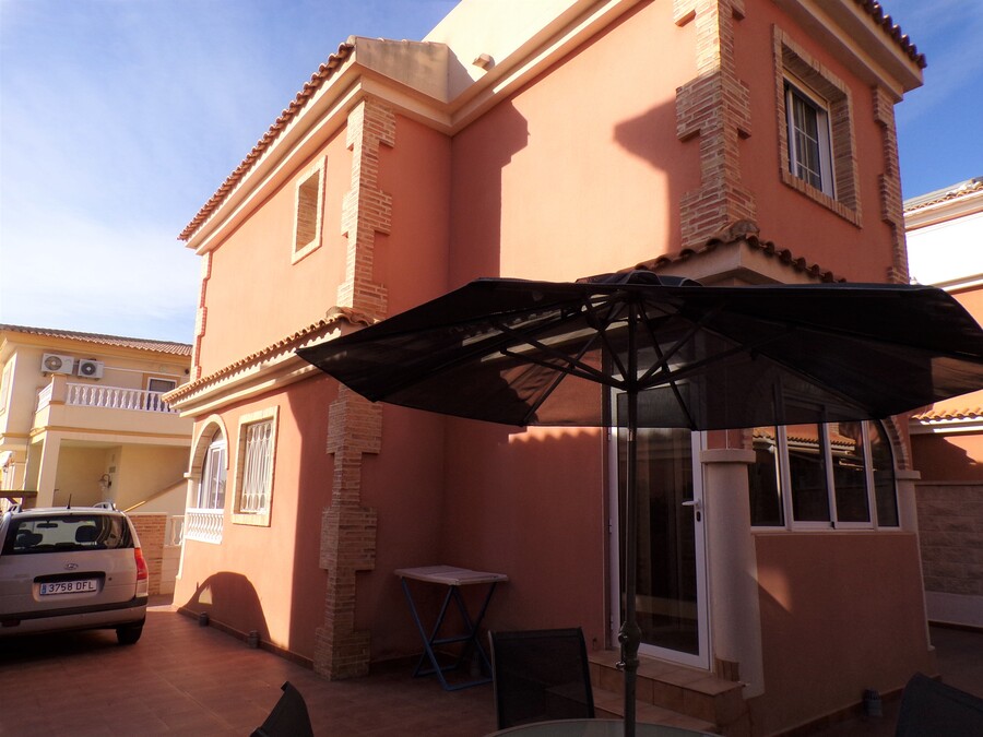 SUN553: Villa for sale in Playa Flamenca