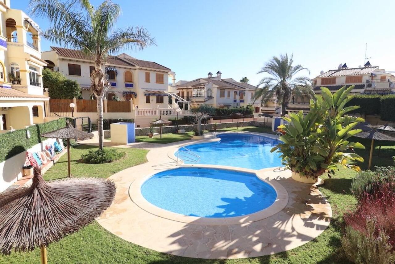 COR2713-2344: Apartment for sale in Torrevieja