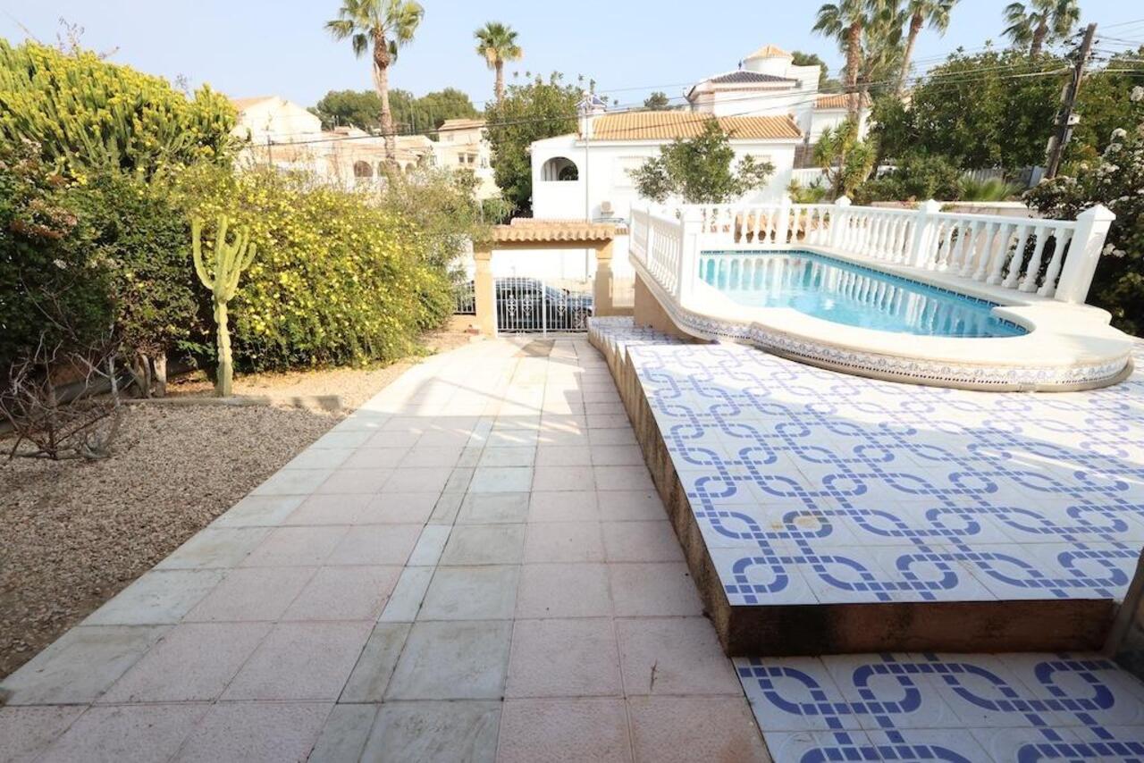 COR2870-2344: Villa for sale in Orihuela Costa