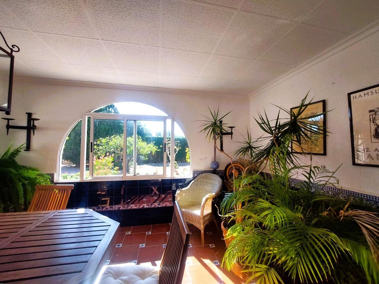 COR2896-2344: Masia for sale in La marina