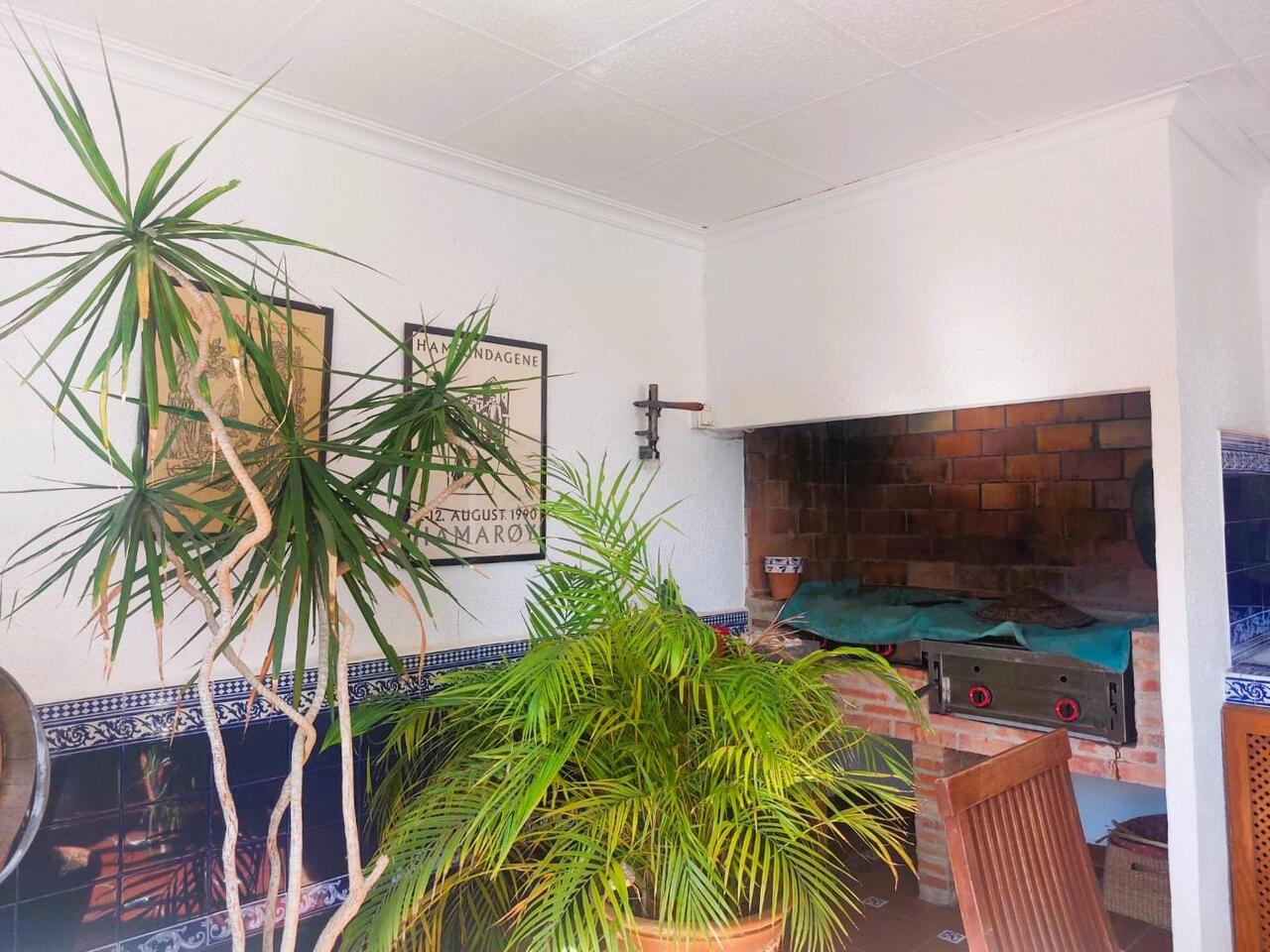 COR2896-2344: Masia for sale in La marina