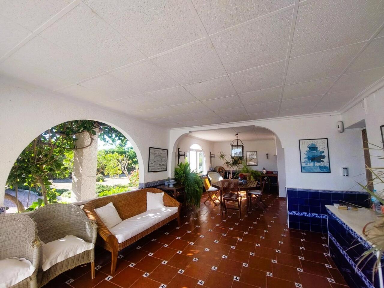 COR2896-2344: Masia for sale in La marina