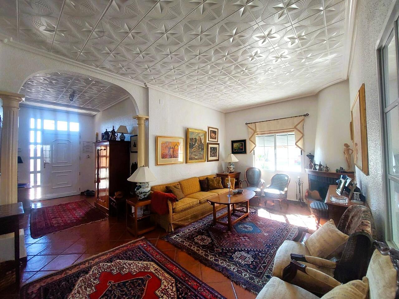 COR2896-2344: Masia for sale in La marina