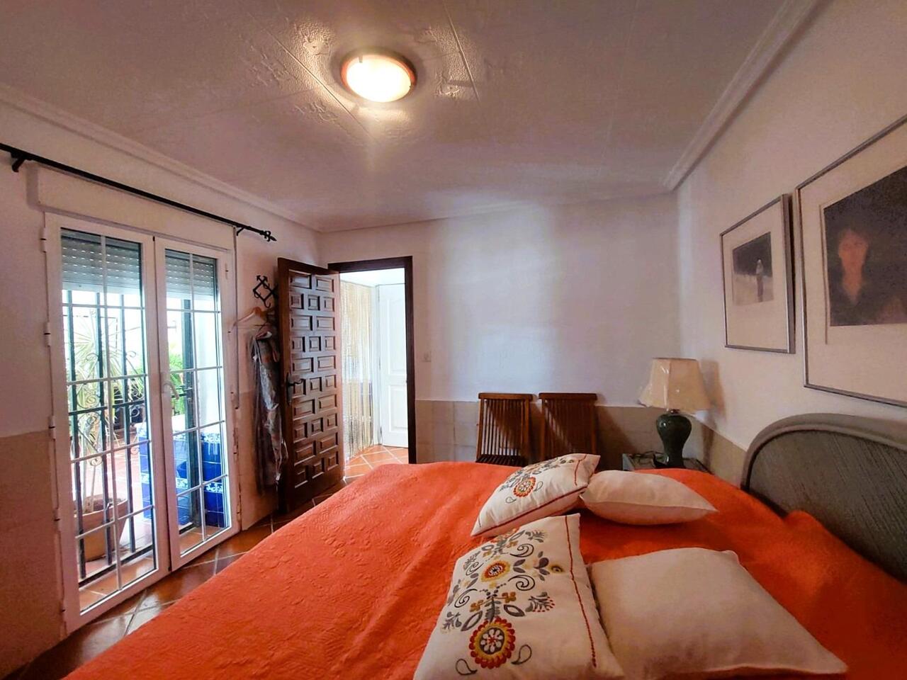 COR2896-2344: Masia for sale in La marina