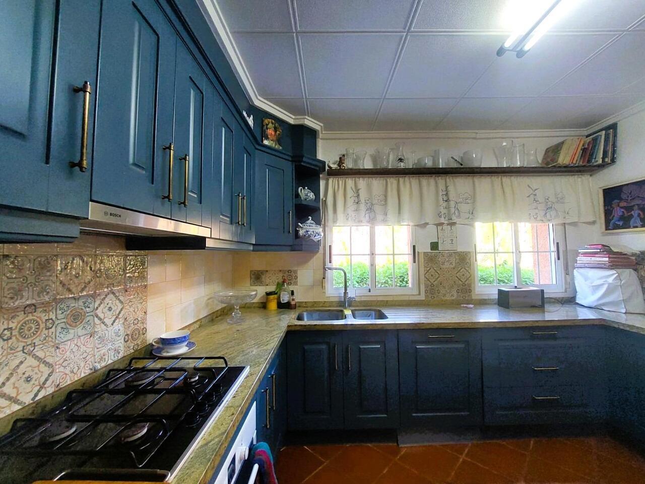 COR2896-2344: Masia for sale in La marina