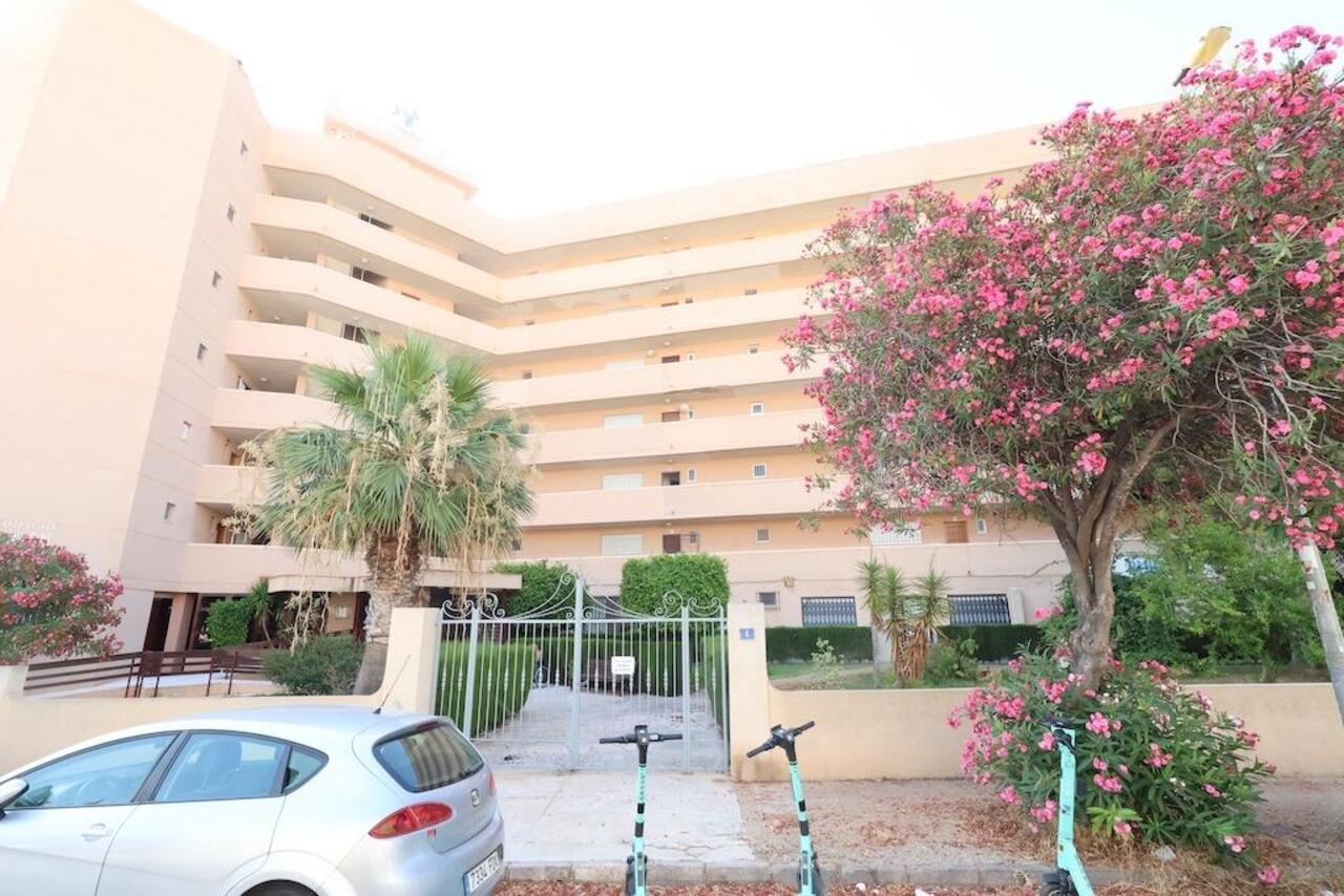 COR2908-2344: Commercial Unit for sale in Orihuela Costa