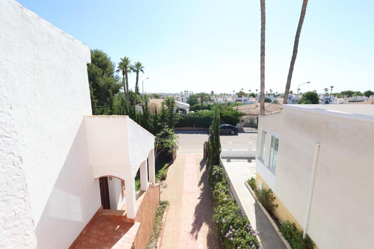 COR2910-2344: Villa for sale in Orihuela Costa
