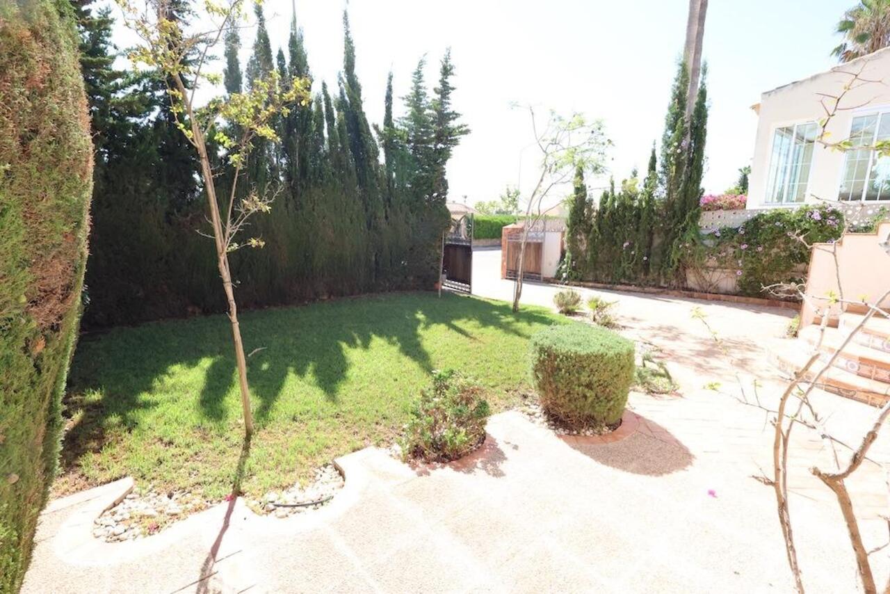 COR2910-2344: Villa for sale in Orihuela Costa