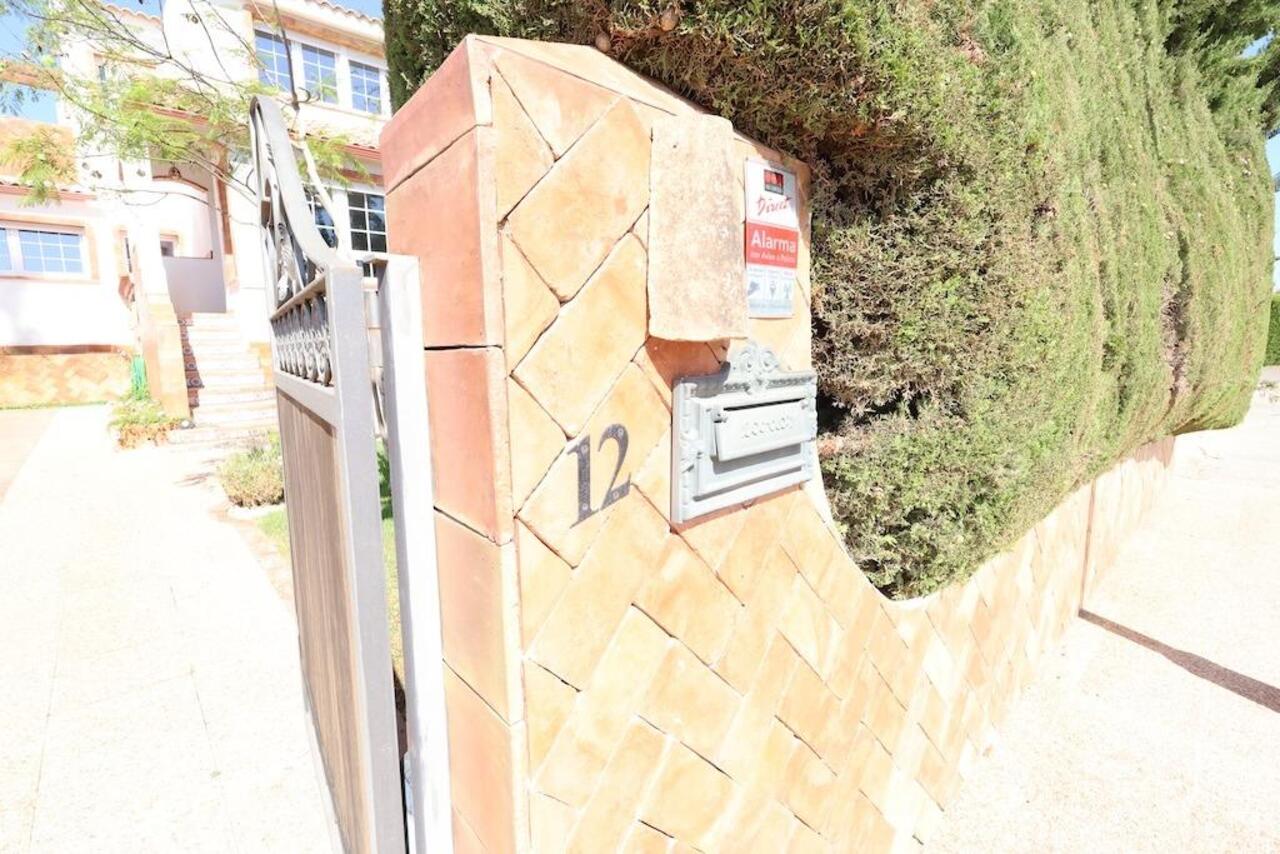 COR2910-2344: Villa for sale in Orihuela Costa