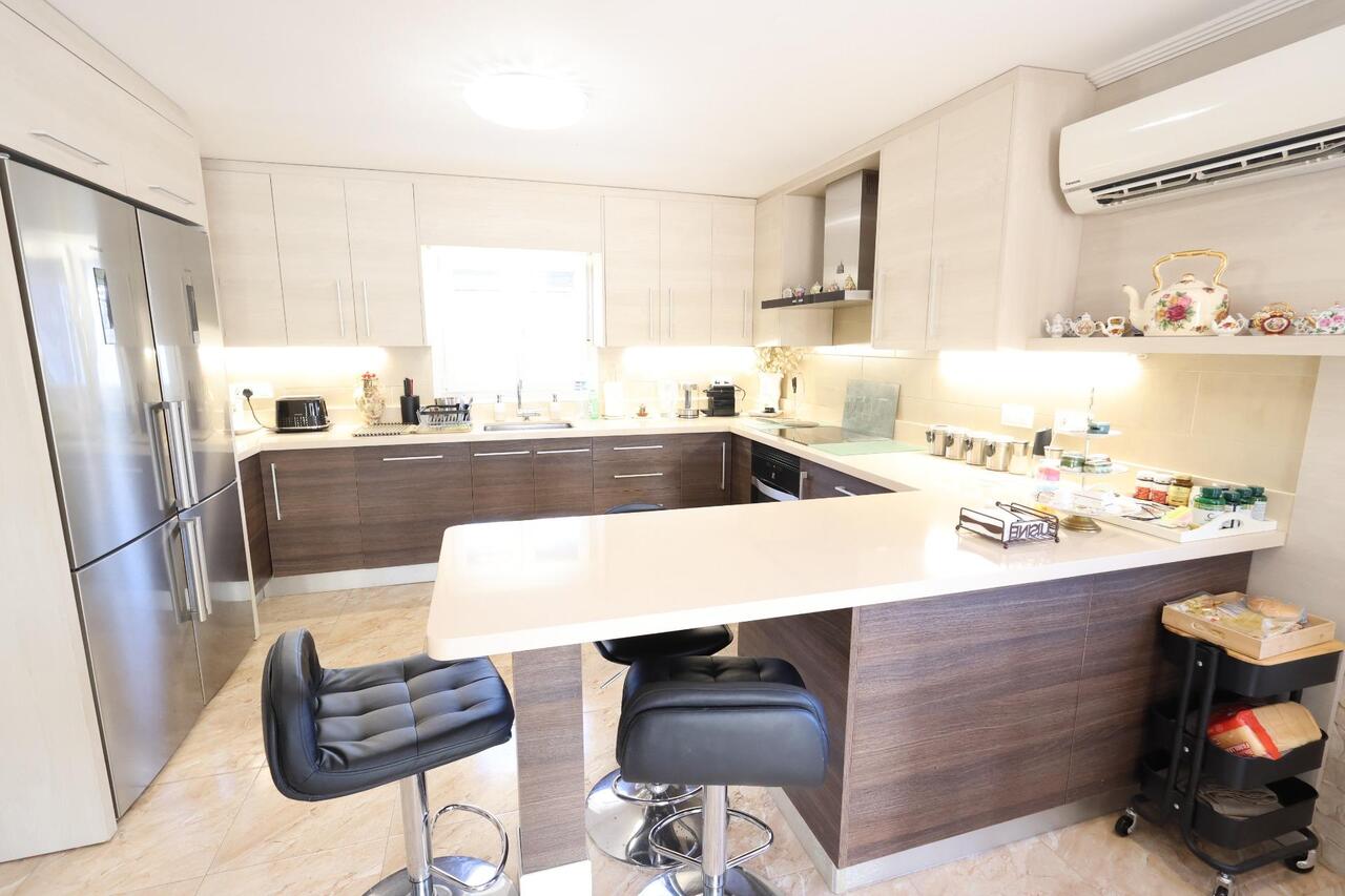 COR2944-2344: Villa for sale in Torrevieja