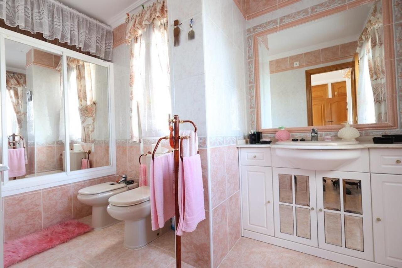 COR2946-2344: Villa for sale in Orihuela Costa