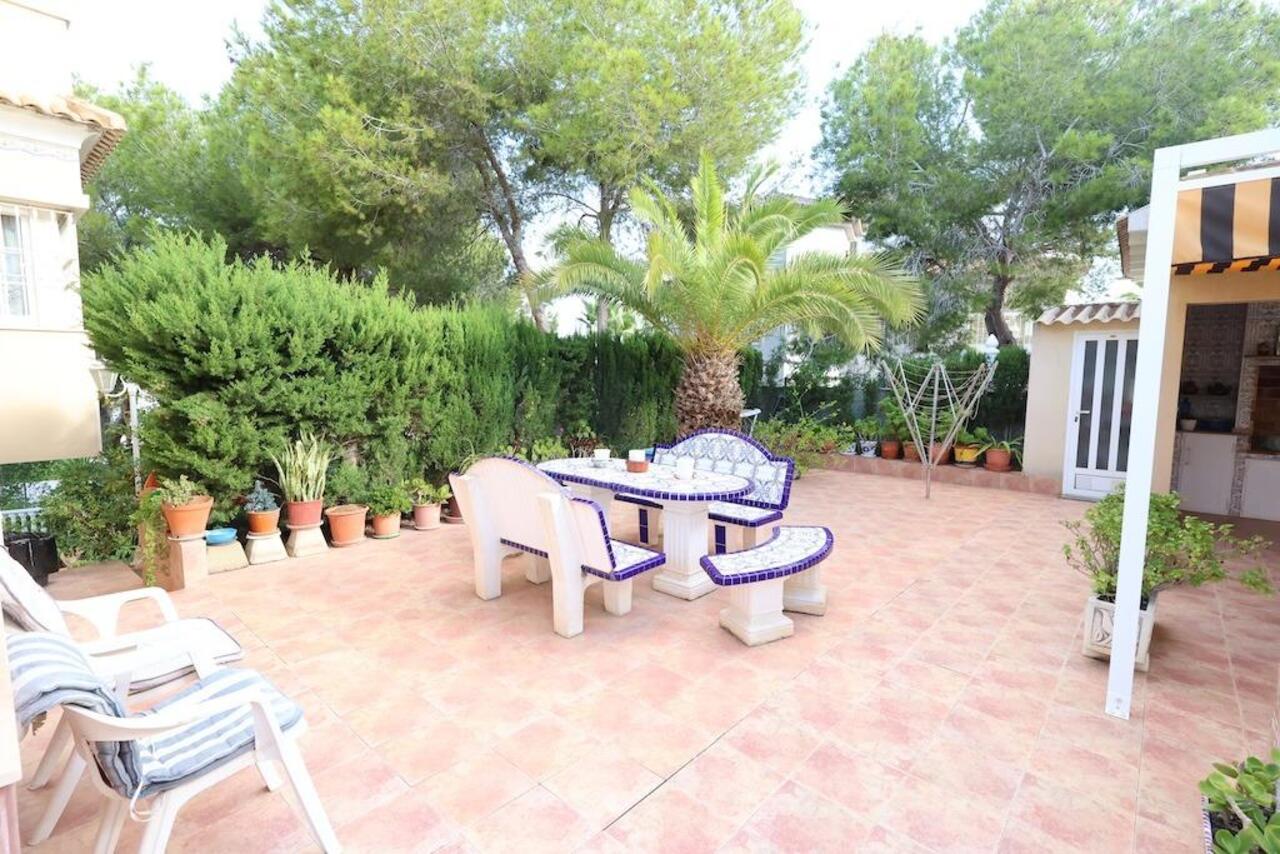COR2946-2344: Villa for sale in Orihuela Costa