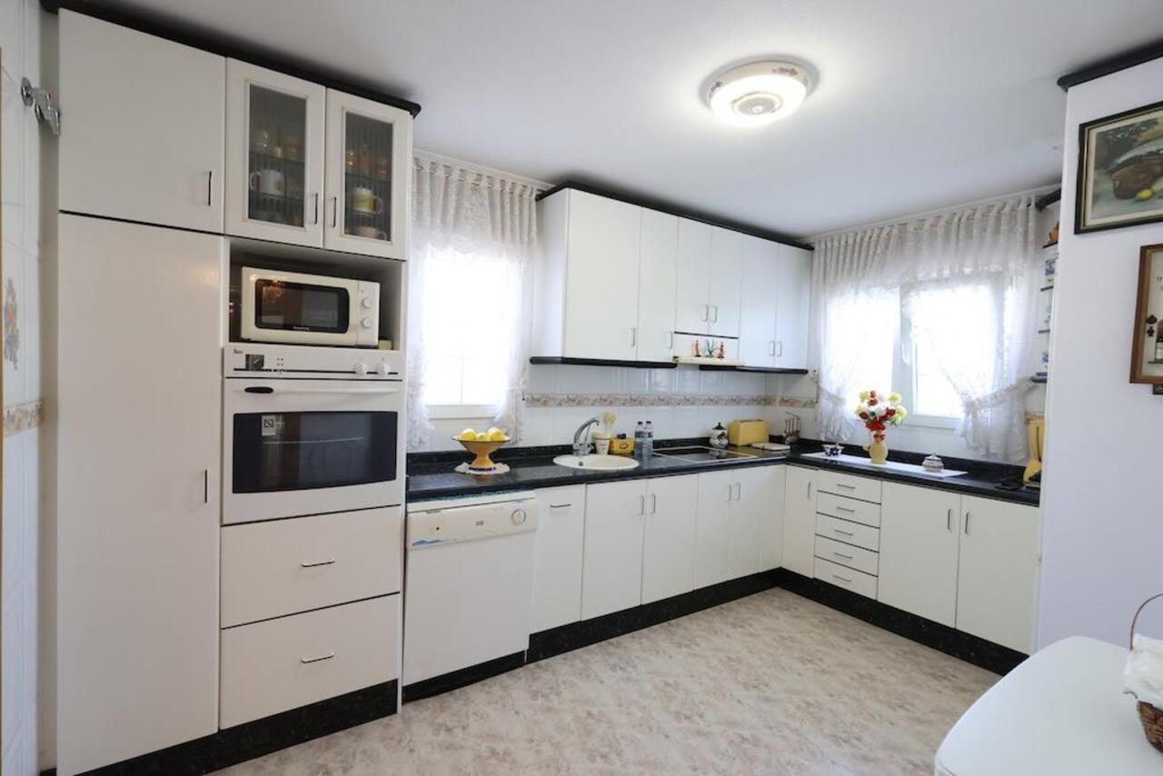 COR2946-2344: Villa for sale in Orihuela Costa