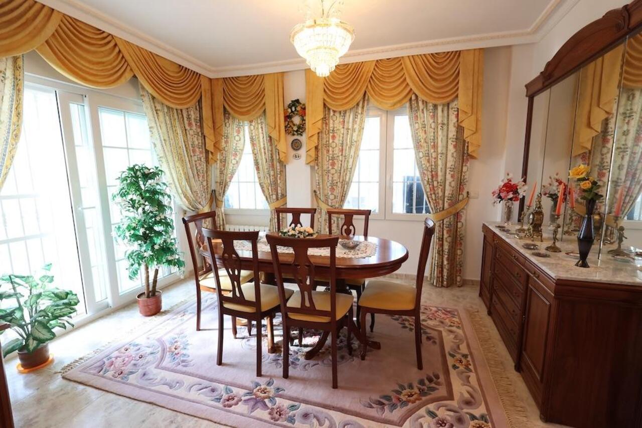 COR2946-2344: Villa for sale in Orihuela Costa