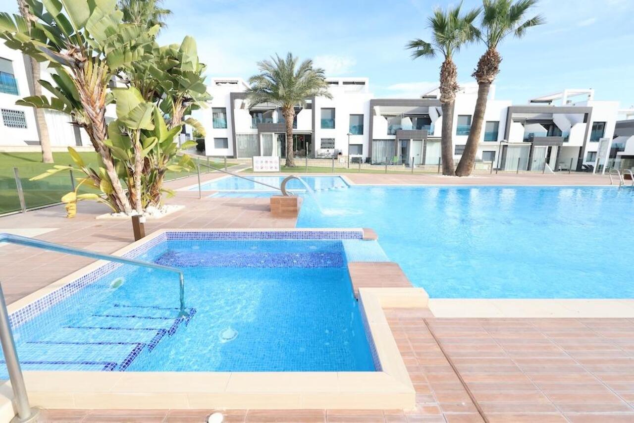 COR2955-2344: Bungalow for sale in Orihuela Costa