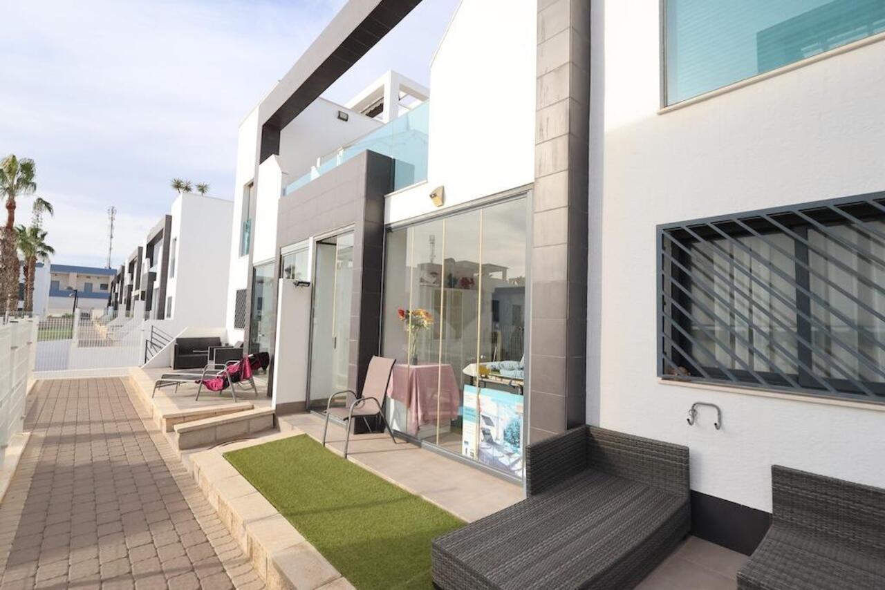 COR2955-2344: Bungalow for sale in Orihuela Costa