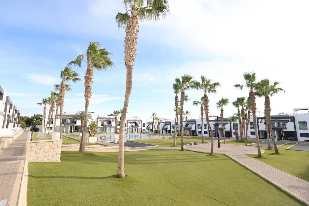 COR2955-2344: Bungalow for sale in Orihuela Costa