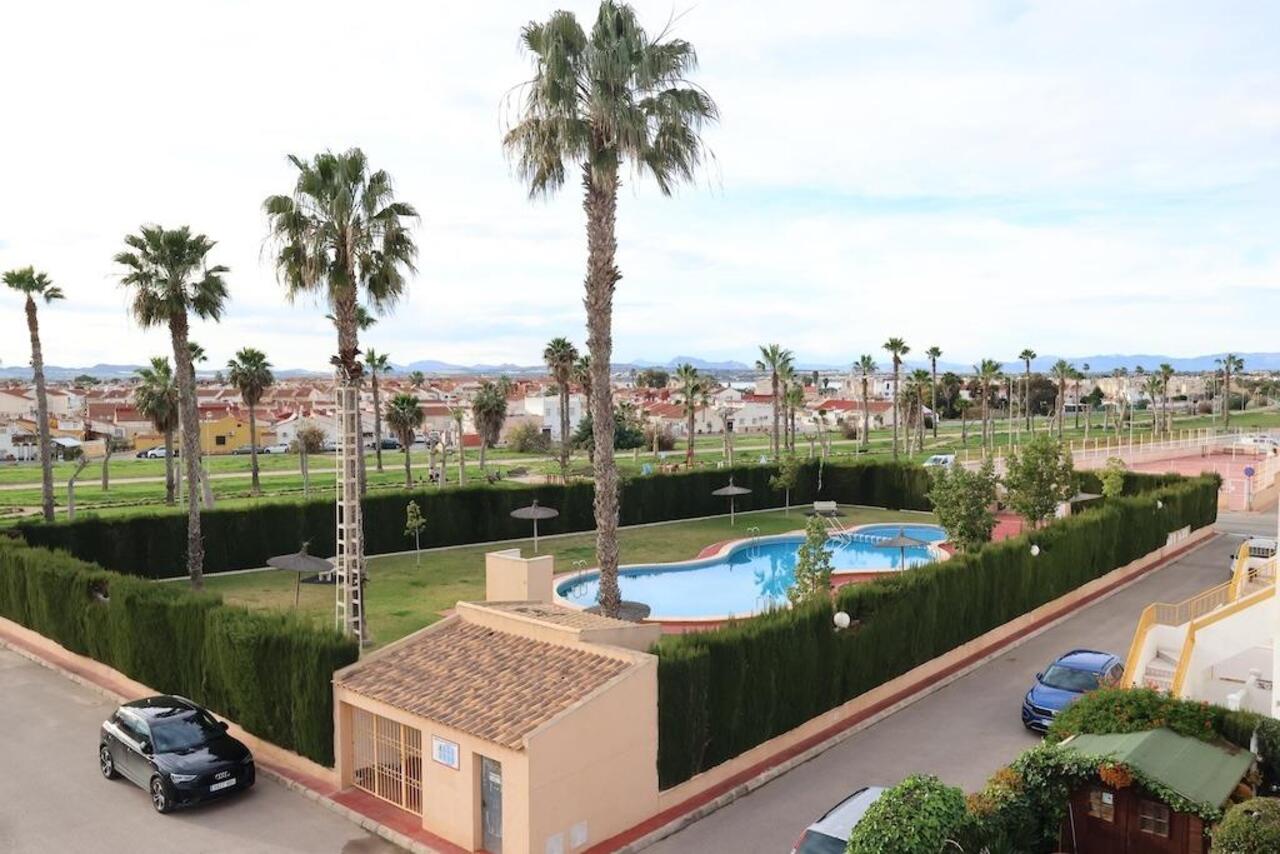 COR2967-2344: Terraced house for sale in Torrevieja