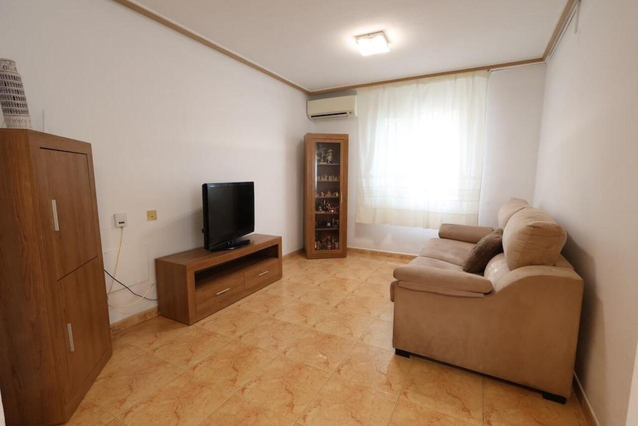 COR2967-2344: Terraced house for sale in Torrevieja
