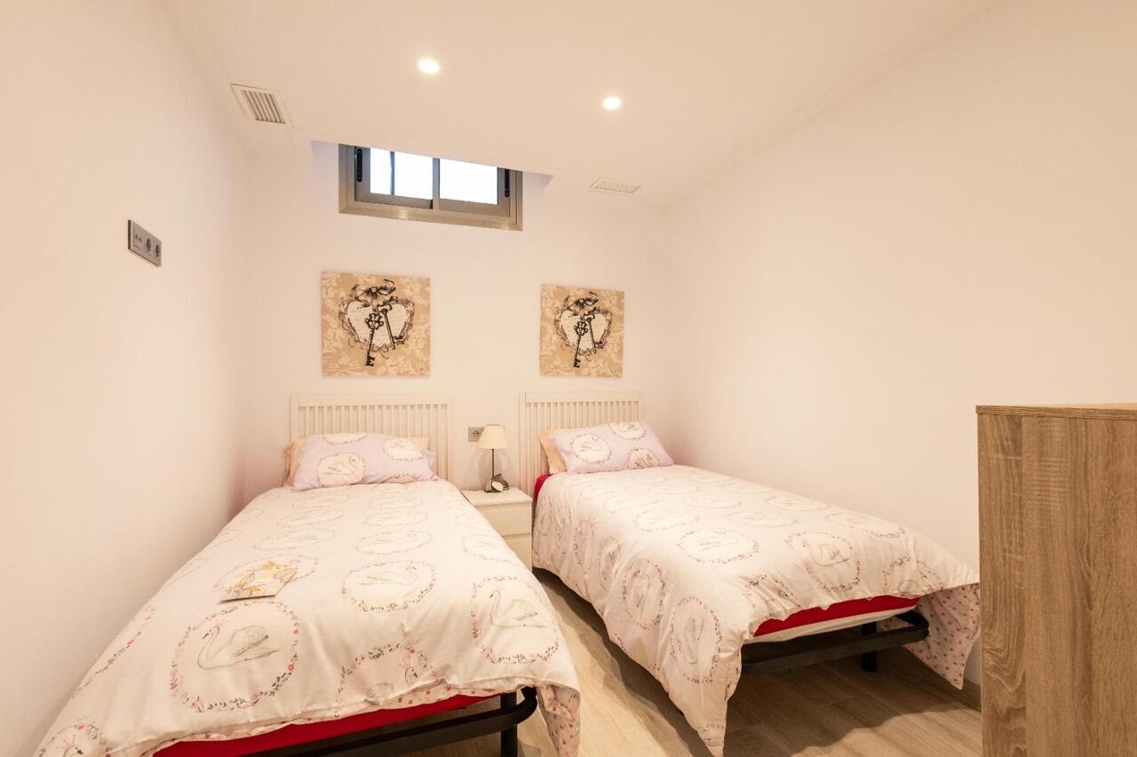 COR2977-2344: Villa for sale in Orihuela Costa