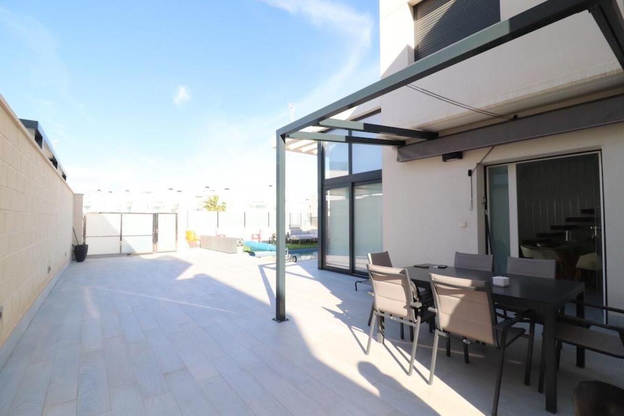 COR2979-2344: Villa for sale in Orihuela Costa
