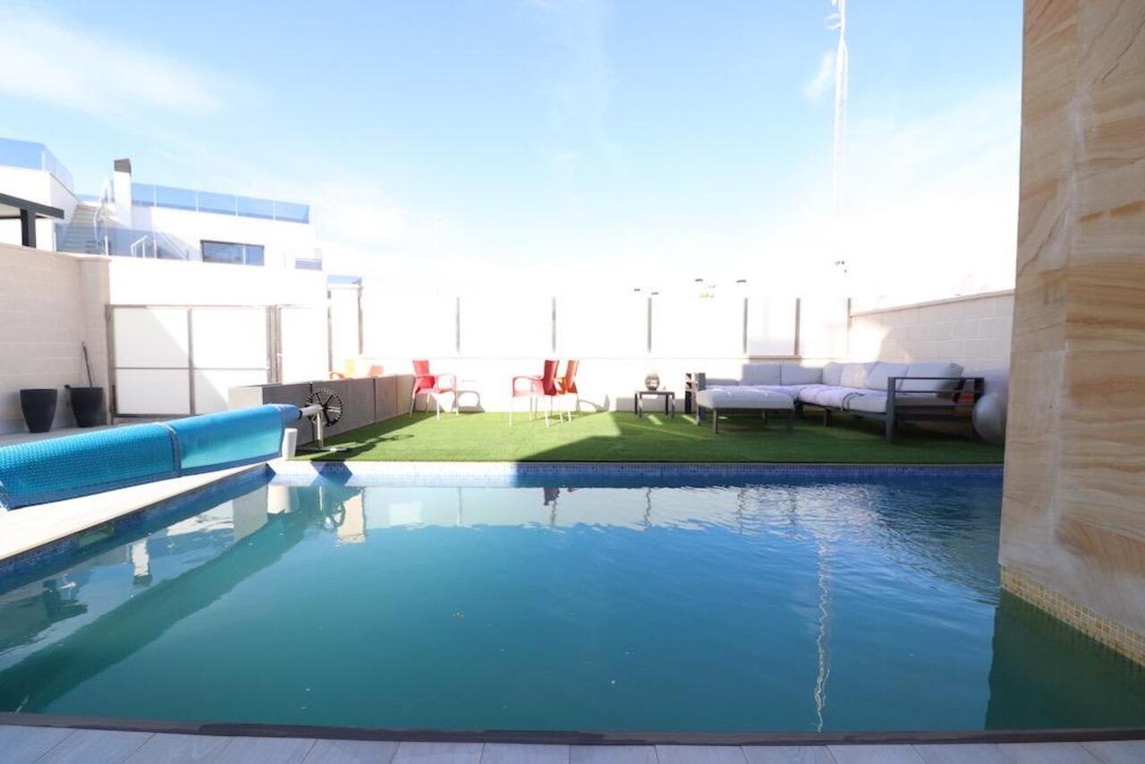 COR2979-2344: Villa for sale in Orihuela Costa