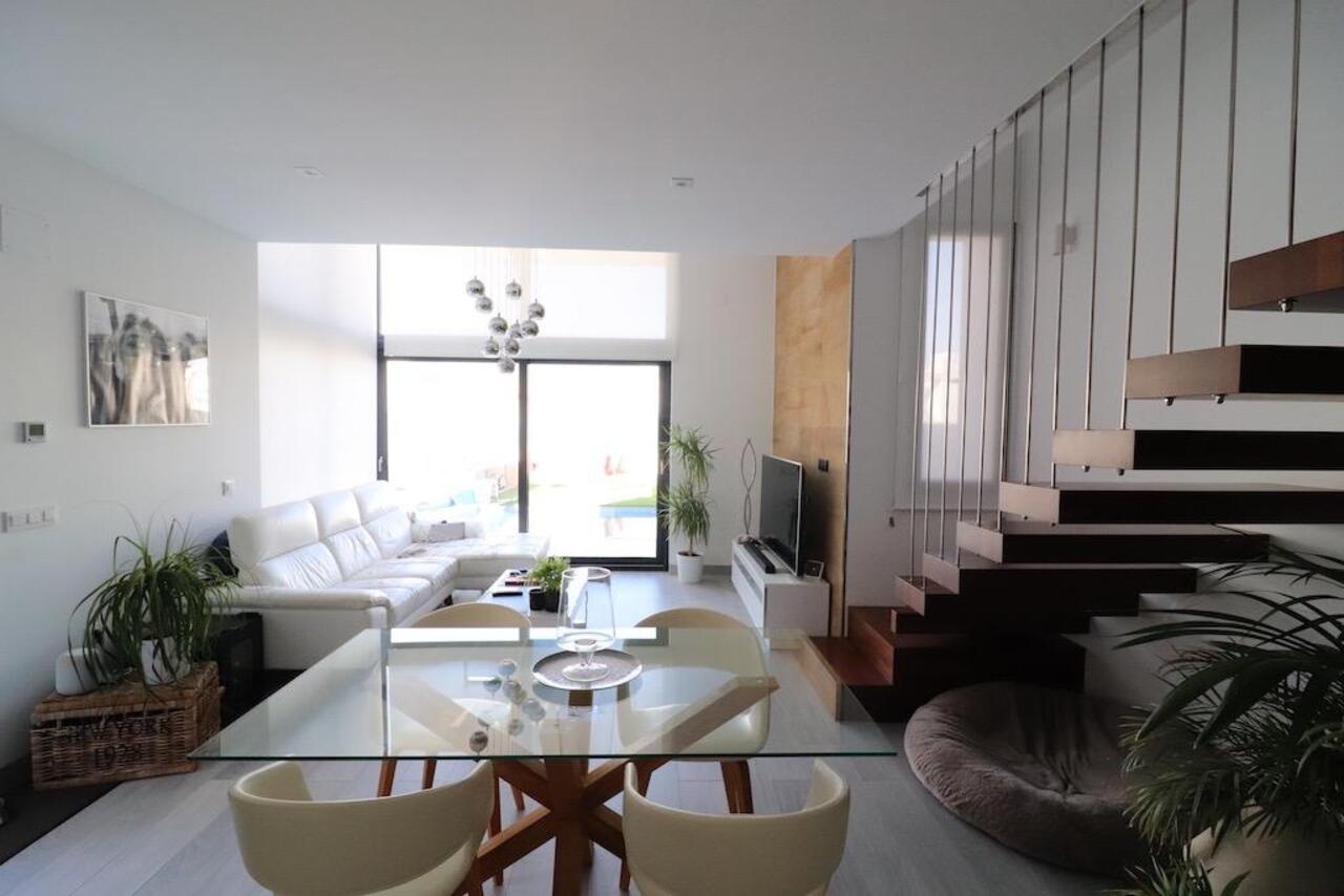 COR2979-2344: Villa for sale in Orihuela Costa