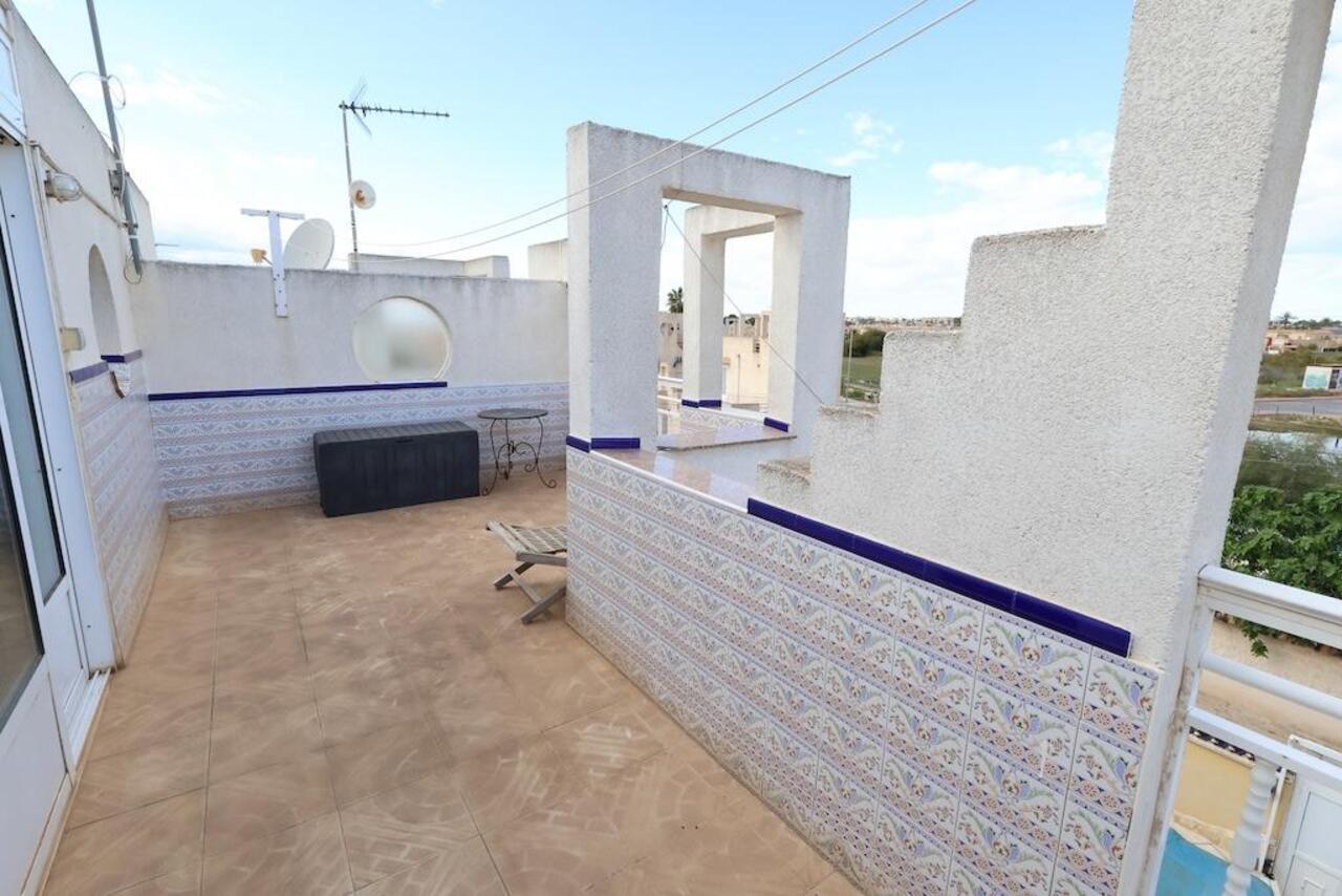 COR2989-2344: Terraced house for sale in Torrevieja