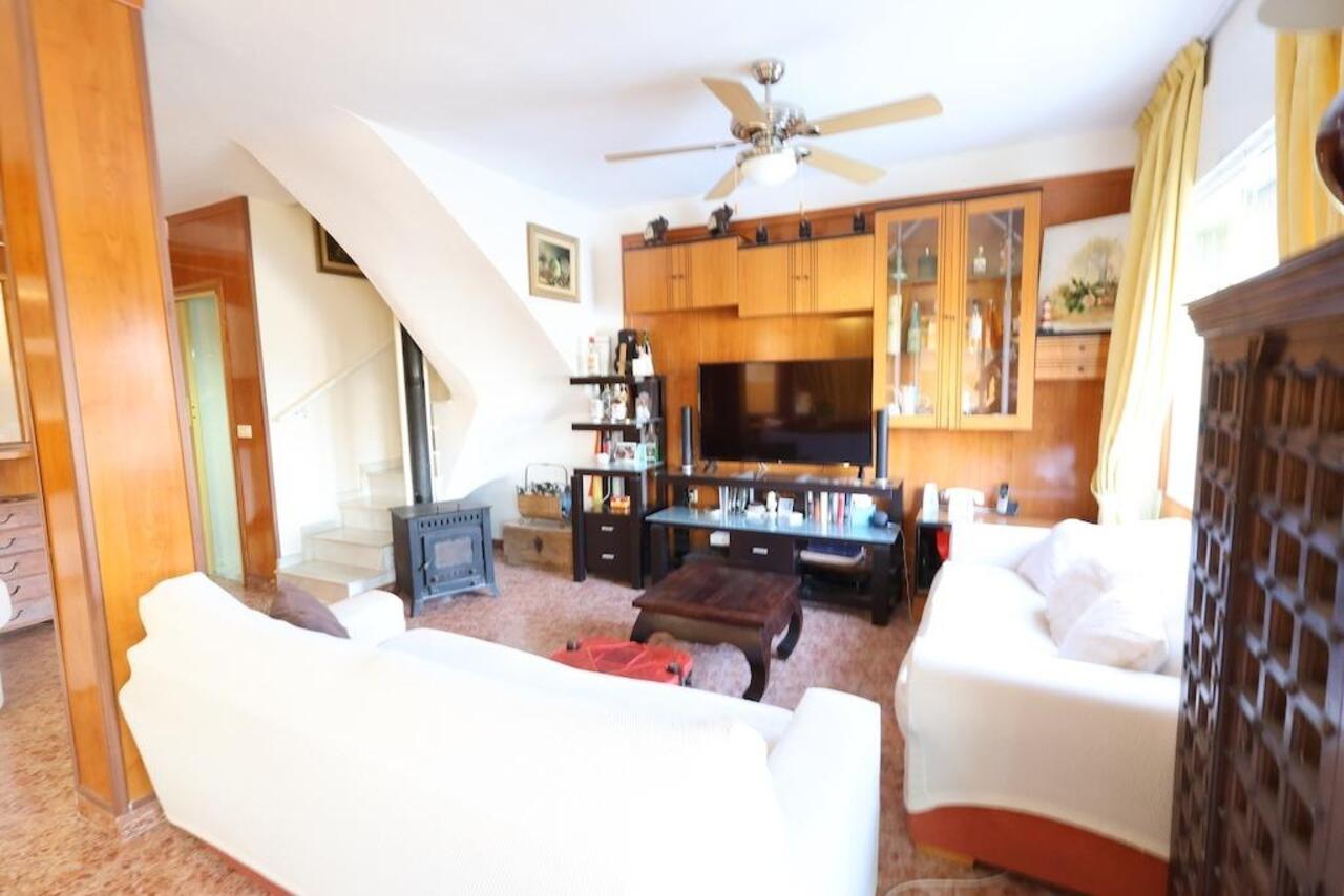 COR2989-2344: Terraced house for sale in Torrevieja